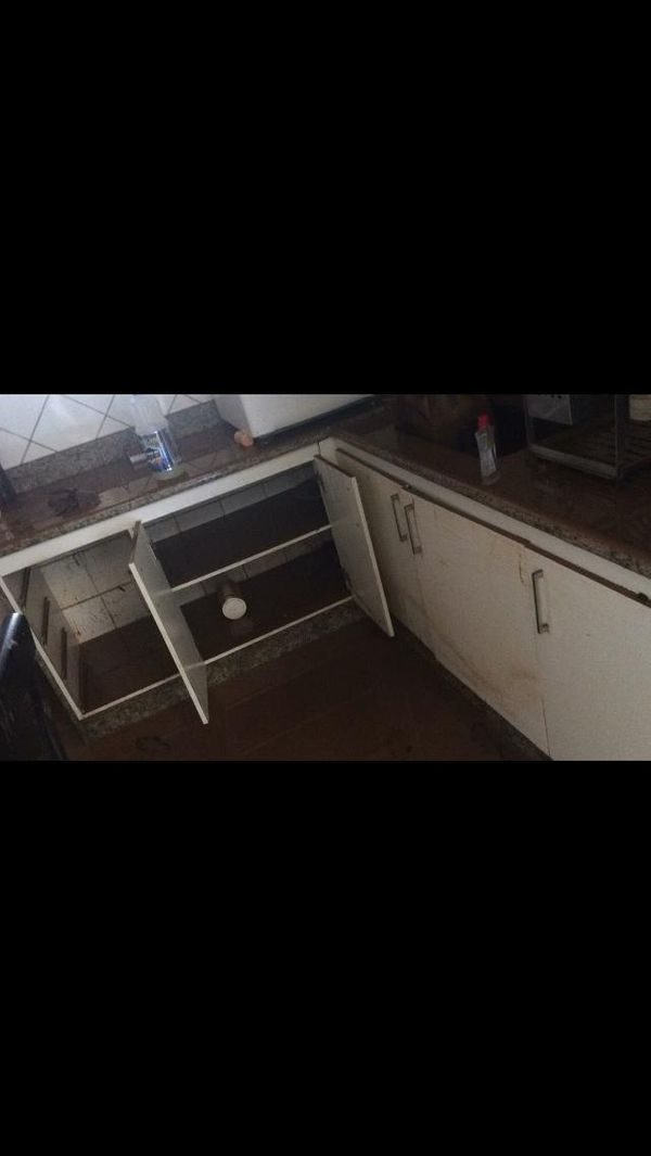 Oito meses após enchente em Cachoeiro, moradora ainda encontra água em casa por Arquivo pessoal