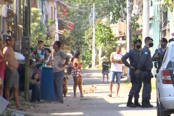 Jovens foram assassinados dentro de casa em Santa Rita