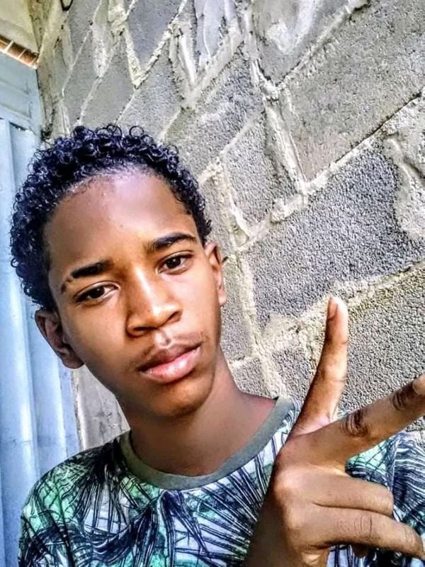 O adolescente Wendel Cauã Dias, de 15 anos, morreu afogado na Curva da Jurema