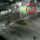 Imagem - Vídeo mostra momento em que carro avança sinal e atinge motoboy em Vitória