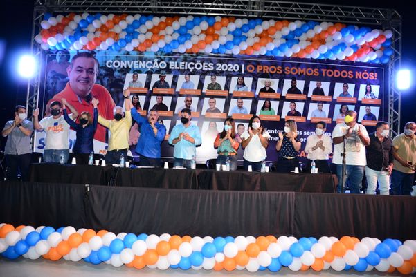 Convenção do PROS em Cariacica confirmou Sandro Locutor como candidato a prefeito com vice do PSDB
