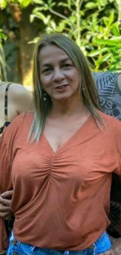 Mara Cristina Tavares, de 55 anos, foi assassinada a tiros na varanda de casa no bairro Parque Corrientes