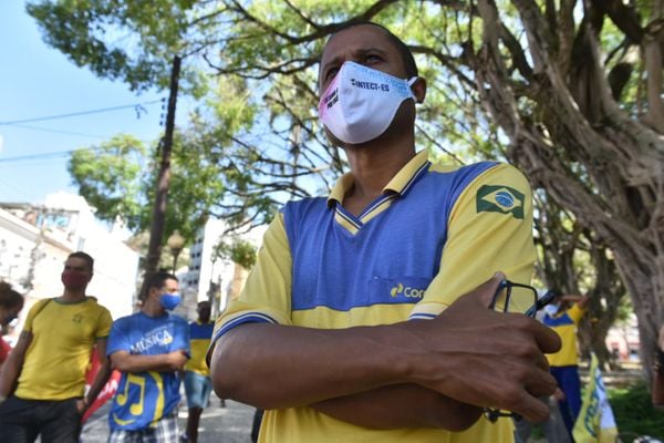 Manifestação dos funcionários dos Correios. Praça Costa Pereira, Centro de Vitória. por Fernando Madeira