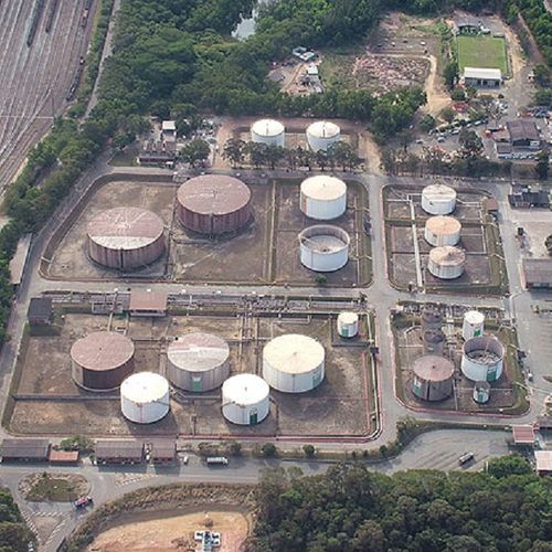Governador iniciou articulação com a estatal e a Vale para discutir futuro do abastecimento de embarcações com bunker no Estado. Com fim da operação, mais de 100 trabalhadores devem ser demitidos