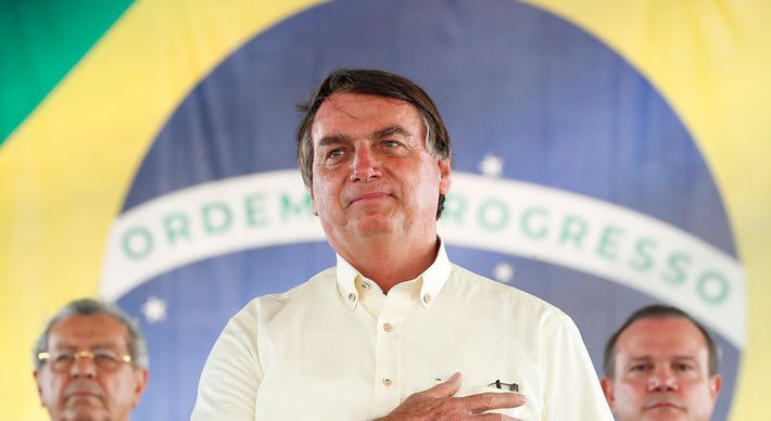 O presidente deu 'graças a Deus' ao mencionar a sua conduta no enfrentamento à pandemia