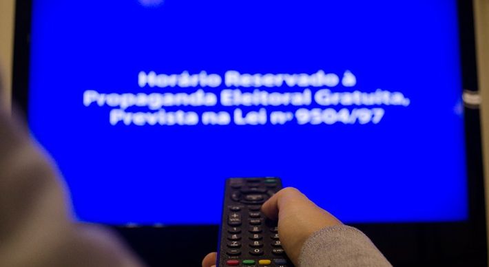 TRE analisa pedido feito por diretórios municipais da Serra para que a propaganda eleitoral gratuita seja transmitida na cidade com os candidatos serranos. Em Cariacica, partidos se reúnem na próxima semana para debater o tema