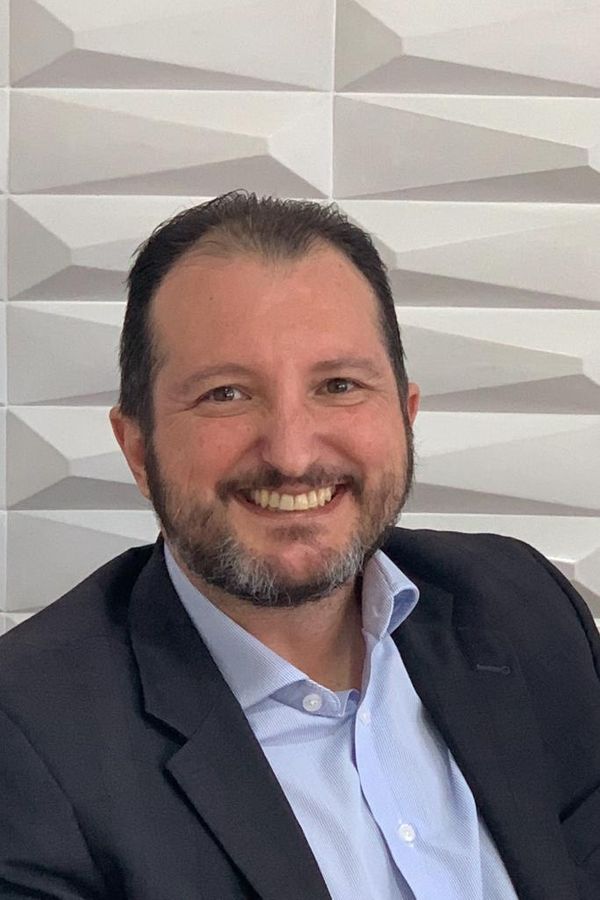 Isaac Pandolfi é advogado e mestrando em Direitos e Garantias Fundamentais pela FDV