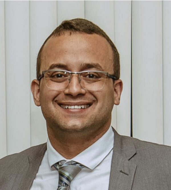 O advogado Adílio Domingos dos Santos Neto Advogado é presidente 2ª Subseção da OAB/ES.