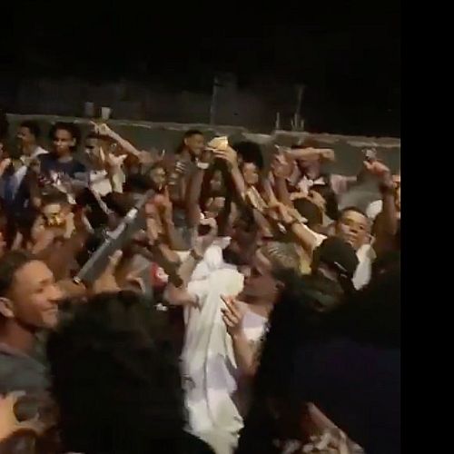 O evento começou na noite de sábado (19) e foi até o amanhecer de domingo (20) no bairro Jardim Carapina