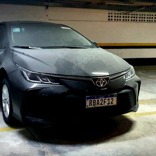 Erick Musso, que é o presidente da Casa, tem um carro oficial à disposição do seu gabinete e outro de uso da Presidência