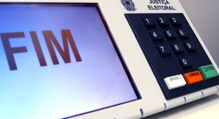 O Brasil vai às urnas sem aquele clima de esperança e mobilização que nos acostumamos a ver e sentir desde as “Diretas, Já”. O quadro é de incertezas e fragmentação