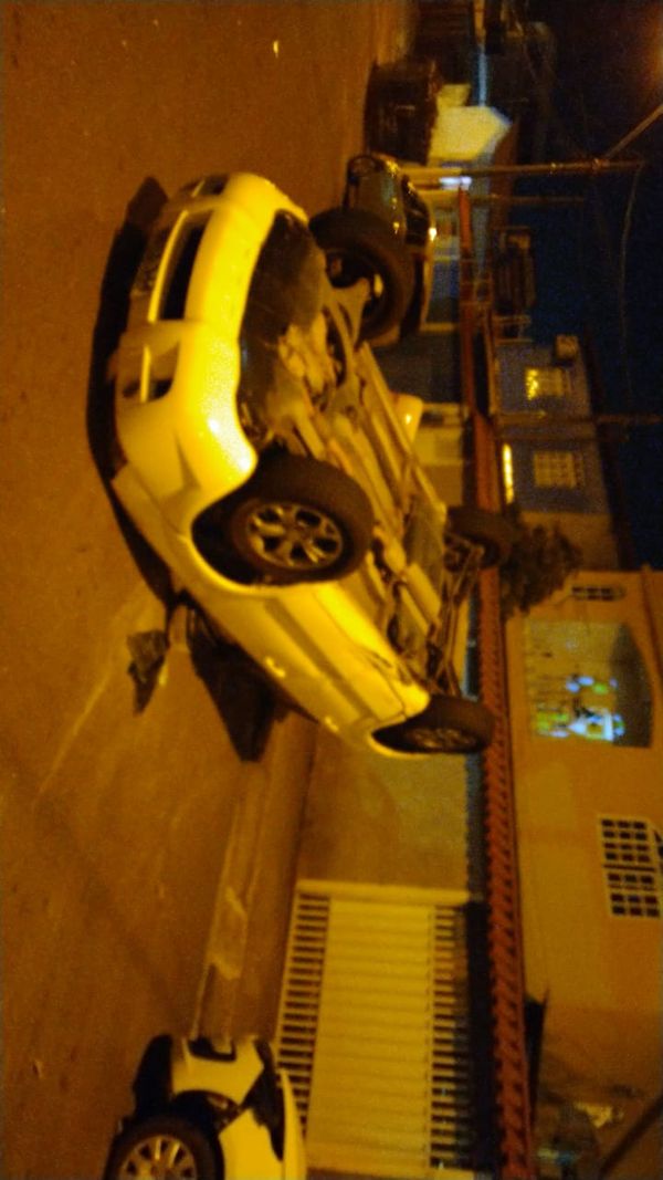 Acidente no cruzamento das Avenidas Professora Francelina Setúbal com a Carioca por Fernando Madeira