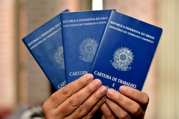 Reformas y vacunación cruciales para reducir el desempleo en Brasil