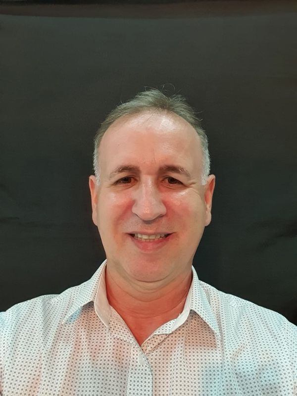Selfie Padre Lélis, diretor do Centro Universitário São Camilo