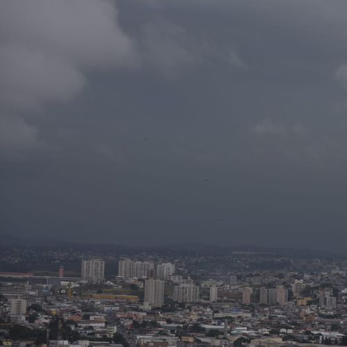 Primavera chega com chuva forte e transtornos no ES
