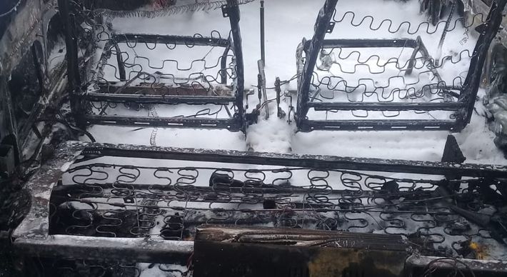 Segundo o Corpo de Bombeiros, ninguém ferido no incêndio, mas o motorista se sentiu mal e precisou ser levado para o hospital