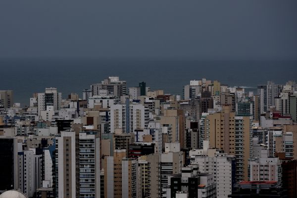 Chuva na Grande Vitória por Fernando Madeira