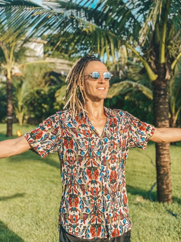O artista Dre Guazzelli