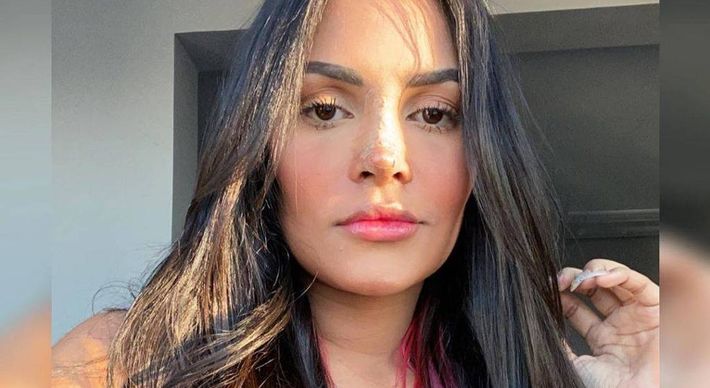 Cantora defendeu Thelma após ataque preconceituoso