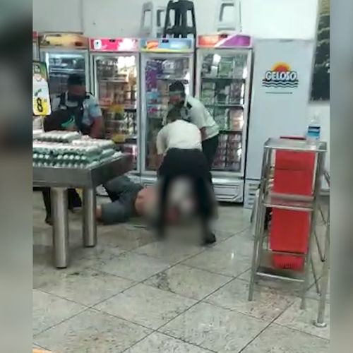 Confusão aconteceu na tarde desta quinta-feira (24), em um estabelecimento na Praia do Suá