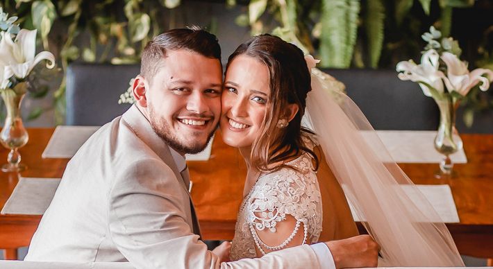 Conheça as histórias de casais que decidiram se casar no meio da pandemia e daqueles que só adiaram um pouquinho o sonho de celebrar a união