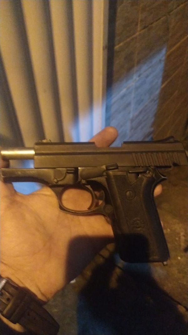 Pistola calibre .380mm apreendida pela Guarda Municipal