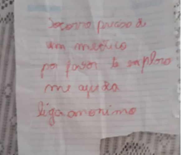 Bilhete foi escrito pedindo ajuda. Crédito: Divulgação/ PMES