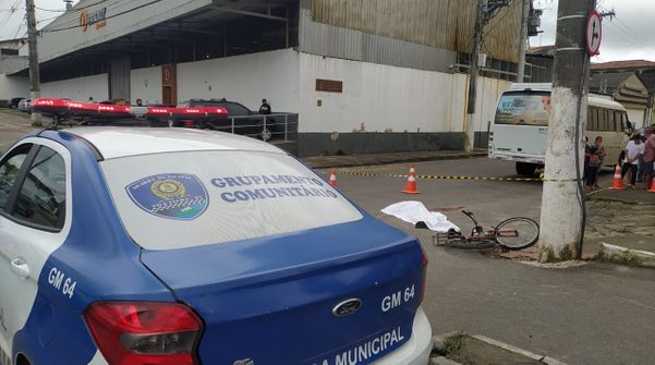 Marcelino Gomes Ferreira morreu após ser atropelado por um ônibus enquanto atravessava a rua de bicicleta em Vila Velha