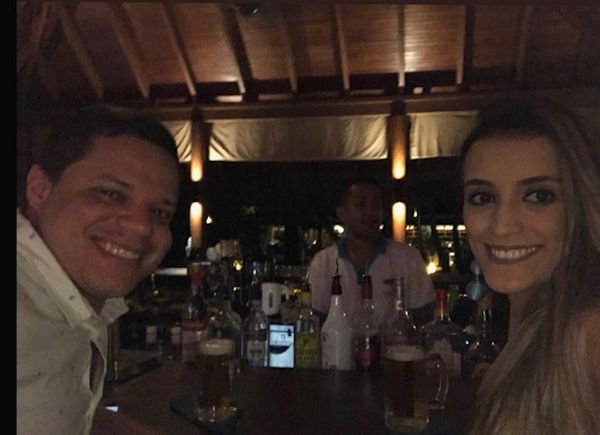 Roberta Fonseca de Souza Meirelles e Roberto Couto Meirelles Filho, nas Ilhas Maldivas, o destino preferido dos casais para Lua de Mel