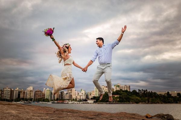 Thays do Espírito Santo e Leonardo Gama fizeram um ensaio de fotos no dia do casamento no civil por Daniel Trezena