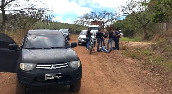 Fernando Hoffmann, conhecido como Fernandinho Beira-Mar, estava em uma fazenda de cultivo de eucaliptos em Pinheiros, no Norte do Estado