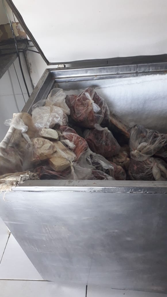 Abatedouro clandestino vendia carne de cavalo como sendo de boi em Viana