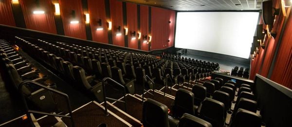 Sala de cinema vazia