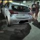 Imagem - Grávida de 7 meses bate com carro após ser feita refém por assaltante na Serra