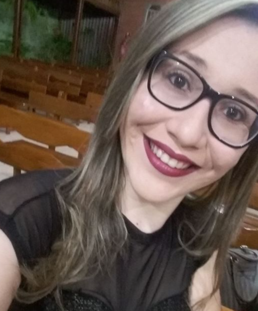 Julia Mendonça, 18 anos, foi morta a facadas em Vitória. Crédito: Reprodução/Facebook