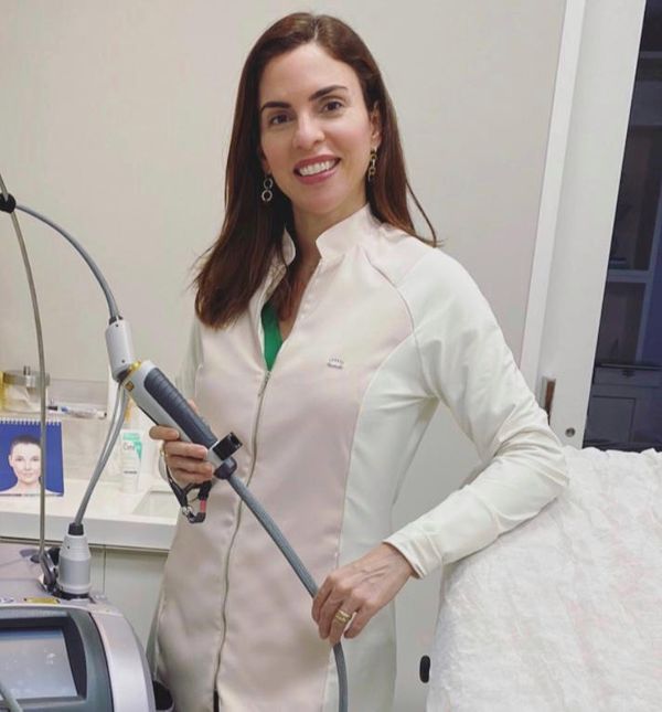 Endricka Trindade, dermatologista