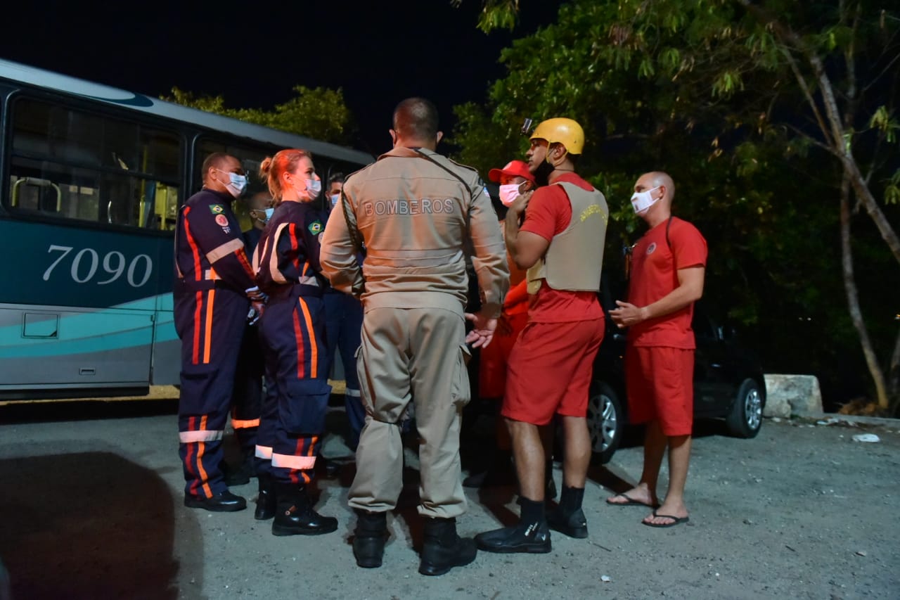 Cuatro personas fueron asesinadas en Ilha do Américo, en la bahía de Vitória, este lunes (28)