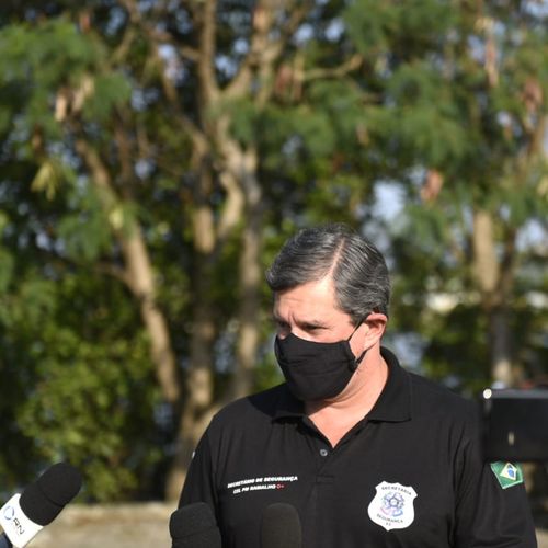 Segundo o secretário de Estado da Segurança Pública e Defesa Social, Alexandre Ramalho, o homem sequestrado dentro do porta-malas de um carro e agredido por um bando em Cariacica estava com os quatro mortos na ilha Doutor Américo de Oliveira