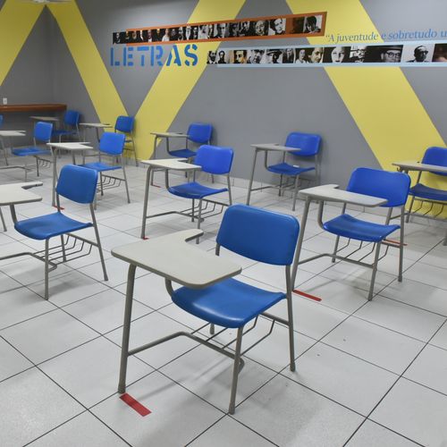 Mesmo com o calendário de volta às aulas presenciais definido pelo governo do Estado, batalhas judiciais podem atrasar o retorno dos alunos e professores às salas de aula em 2020