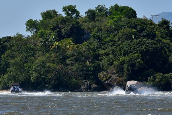 Perícia da Polícia Civil volta à Ilha do Américo por Fernando Madeira
