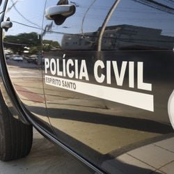 Ataque a tiros na madrugada deste sábado (20) deixou uma vítima morta e outra baleada; caso é investigado pela Polícia Civil.