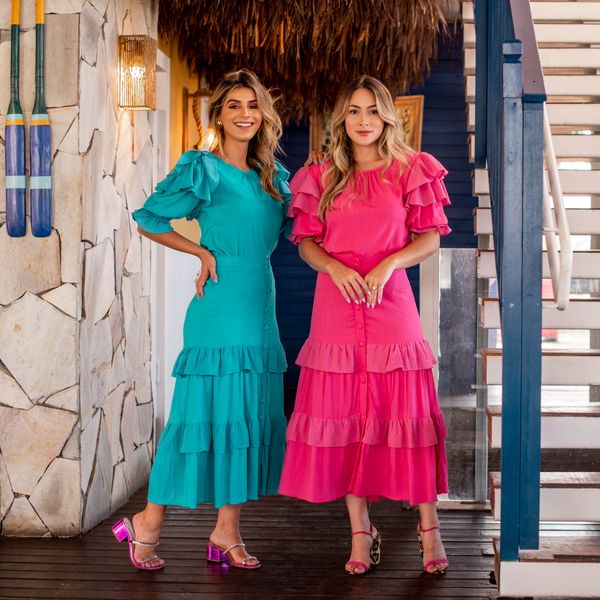 Brunella Simão e Amanda Caldas: em editorial de moda da Marquee no Barlavento Beach Bar & Lounge