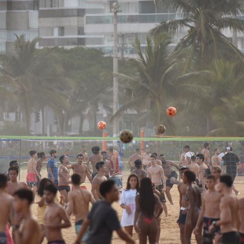 O que o ES precisa fazer para reduzir casos e mortes por Covid?
