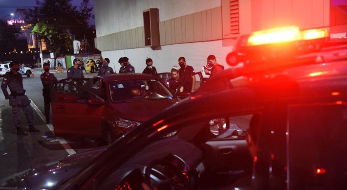 Briga do tráfico entre morros levou a ataque no Centro de Vitória, que terminou com dois mortos após carro ser fuzilado
