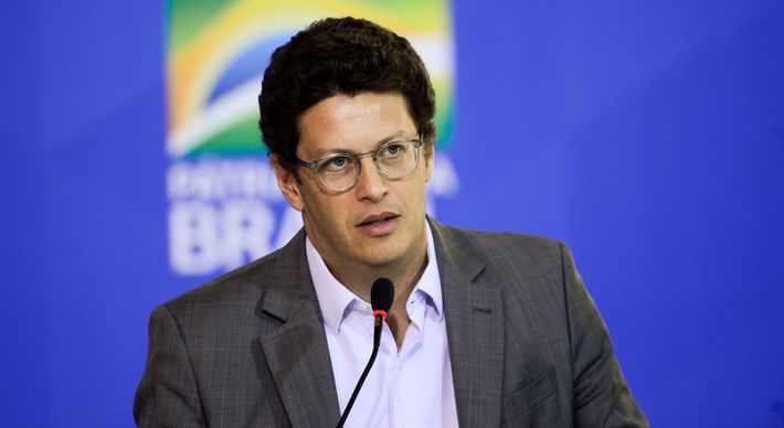 Desde o início de sua gestão, o agora ex-ministro do Meio Ambiente teve suas ações contestadas por entidades ambientais e pesquisadores da área