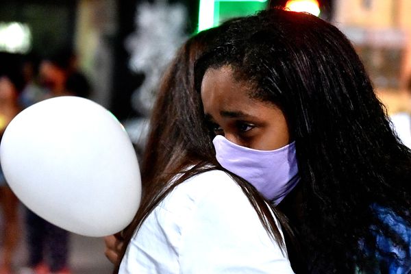 Ato em solidariedade às famílias das vítimas de chacina por Fernando Madeira