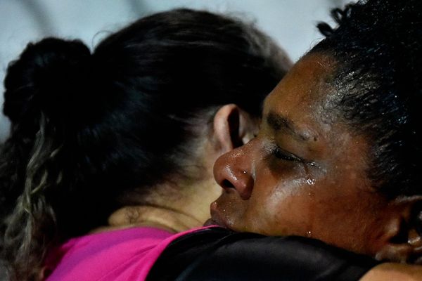 Ato em solidariedade às famílias das vítimas de chacina por Fernando Madeira