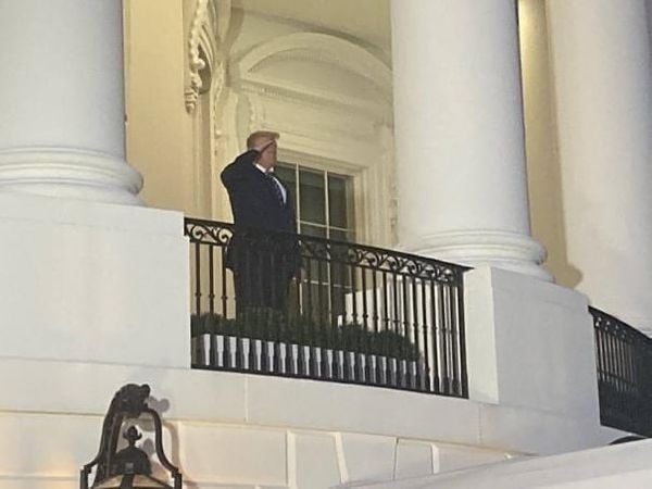Donald Trump deixa hospital e retorna à Casa Branca