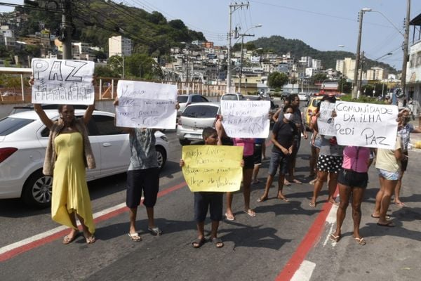 Moradores da Ilha do Príncipe fazem protesto e pedem por paz