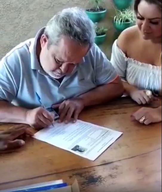 Reginaldo Quinta fez o pedido de registro de candidatura, em setembro, após decisão do TJES por Reprodução/Facebook